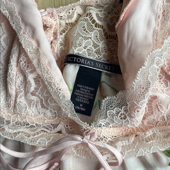 Victoria's Secret Floral Lace Trim Pink Women's Camisole & Short Sleep Set - Picture 4 of 9
